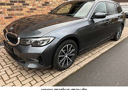 BMW 330 e xDrive Tour CockpProf Navi Sportsitze LED