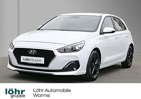 Hyundai i30 1.4 YES! *NAVI*KAMERA*DAB*SITZHEIZUNG*TEMPOMAT