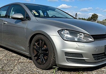 VW Golf Volkswagen VII Lim. Comfortline BMT