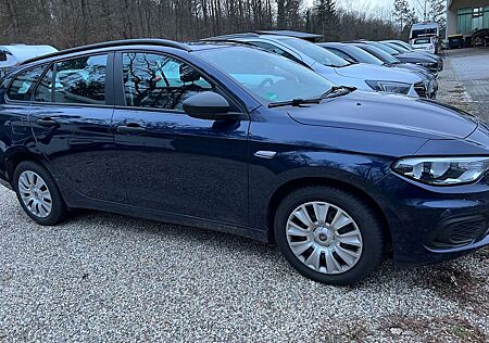 Fiat Tipo Kombi 1.4 T-Jet Easy