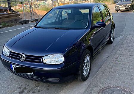 VW Golf Volkswagen 1.6 Edition