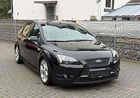 Ford Focus Lim. ST*TÜV&SERVICE NEU*GARANTIE*