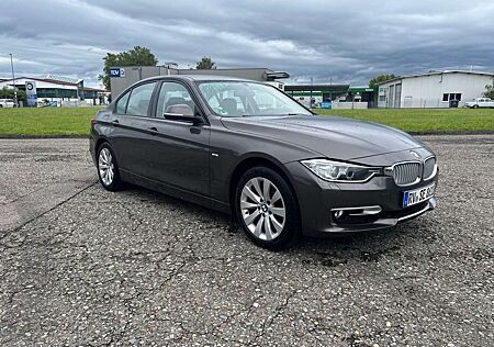 BMW 320i 320