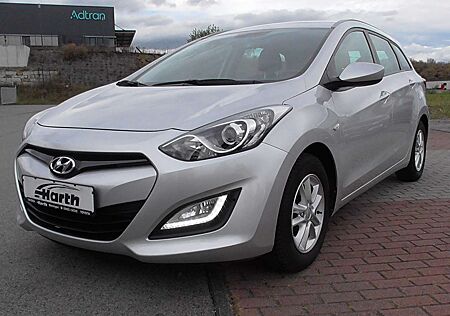 Hyundai i30 Kombi,Metallik,Alu,ZV-Funk,elektr.FH,Klima,