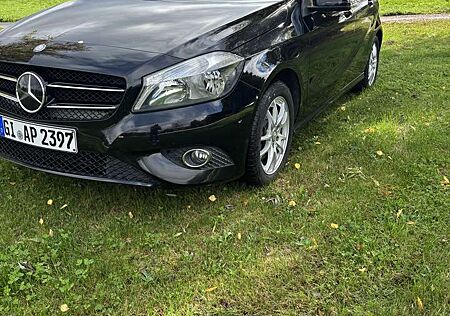 Mercedes-Benz A 200 BlueEfficiency (176.043)