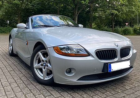 BMW Z4 Roadster roadster 2.2i - TÜV NEU bis 5/2026