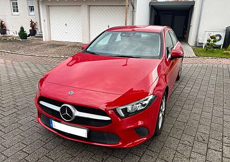 Mercedes-Benz A 180 d 7G-DCT Style