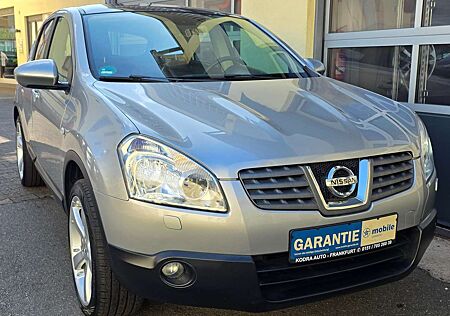 Nissan Qashqai Tekna 4X4*Top Zustand*Leder*Xenon*Pano