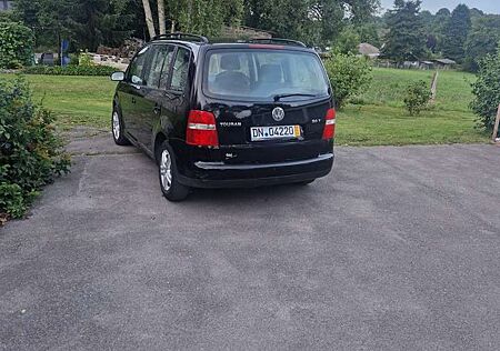 VW Touran Volkswagen 2.0 TDI Trendline