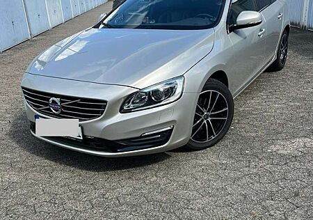 Volvo V60 D3 Geartronic Linje Svart