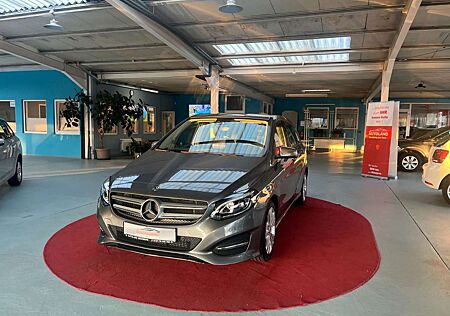 Mercedes-Benz B 180 Edition SHZ NAVI Tempomat 1HD