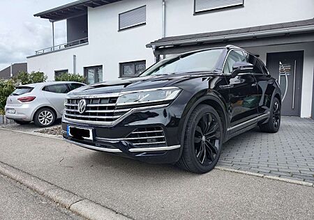 VW Touareg Volkswagen Digital Cockpit | Luftfederung | AHK | GROSSENAVI
