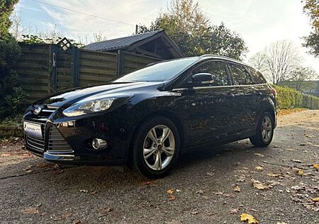 Ford Focus Turnier Champions Edition 1,6 Ltr. , 1Hand