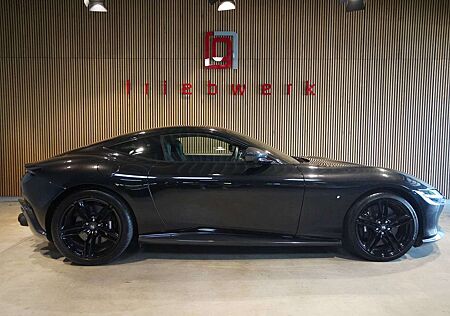 Ferrari Roma 3.9 T V8-All in Black-BRD-U-frei*Amazing*