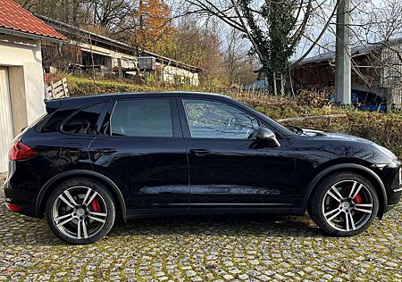 Porsche Cayenne Turbo Tiptronic S