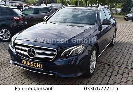 Mercedes-Benz E 220 T-Modell d 4Matic