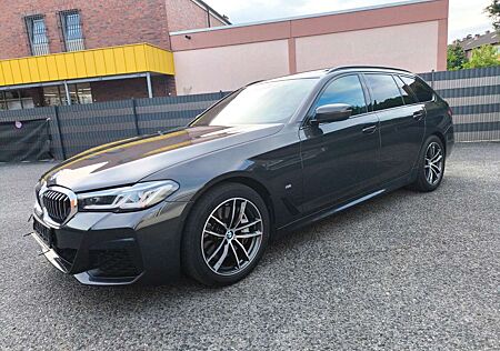 BMW 540 d xDrive M Sport Pano-HeadUp-Laser-H&K