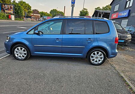 VW Touran Volkswagen Highline BMT-7 sitze