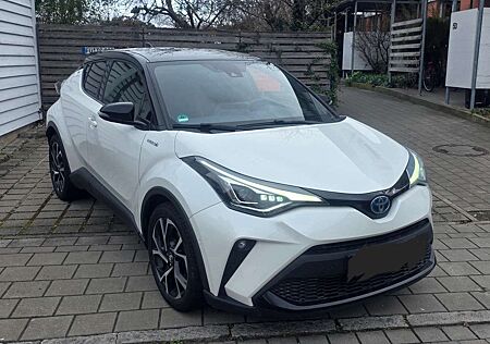 Toyota C-HR 2.0 Hybrid Style Selection