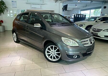 Mercedes-Benz B 180 EU4 (Facelift) 2009 - 2010