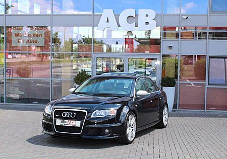 Audi RS4 4.2 quattro Limo Navi/TV BOSE SD 2.Hand