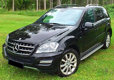 Mercedes-Benz ML 300 CDI 4Matic 7G-TRONIC DPF BlueEFFICIENCY