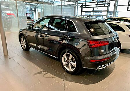 Audi Q5 55 TFSI e quattro S tronic