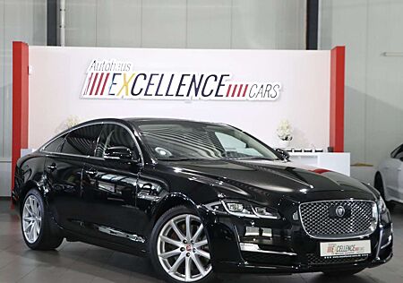 Jaguar XJ 3.0D V6 PREMIUM LUXURY / PANORAMA / LED