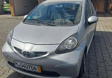 Toyota Aygo 5-Türer Club