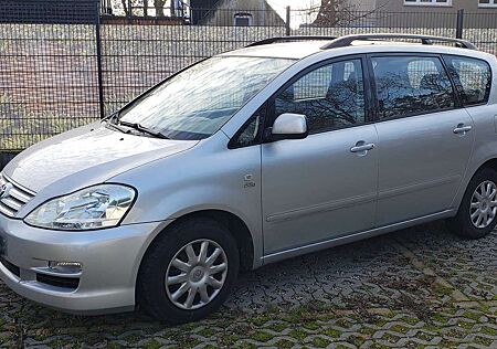 Toyota Avensis Verso Diesel D-4D