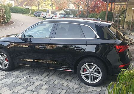 Audi Q5 2.0 TFSI quattro S tronic sport