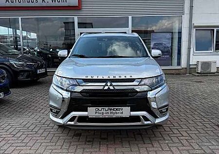 Mitsubishi Outlander Plug-in Hybrid TOP 2.4 MIVEC 4WD