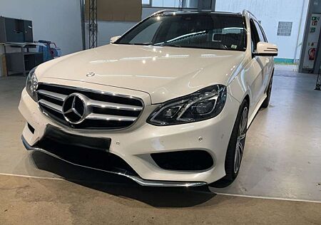 Mercedes-Benz E 350 d T 4Matic AMG *TOP Ausstattung*