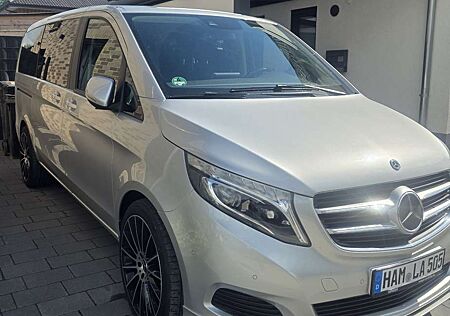 Mercedes-Benz V 250 (BlueTEC) d lang 4Matic 7G-TRONIC Edition