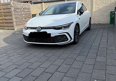 VW Golf Volkswagen GTD 2.0 TDI SCR DSG