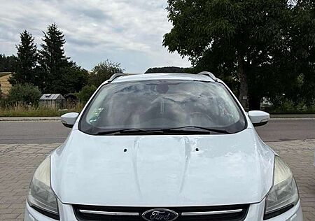 Ford Kuga 1.6 EcoBoost 2x4 SYNC