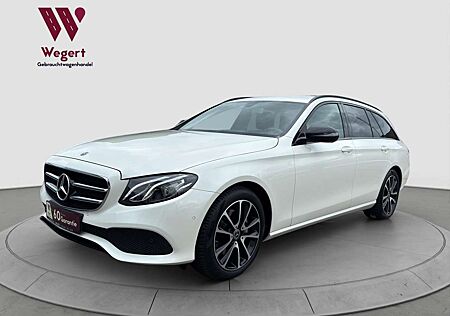 Mercedes-Benz E 220 *RCAM*LED*8FACH*NIGHT*9G*LÜCKENL-SCHECKHEFT