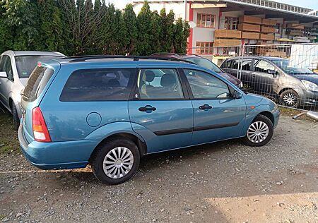 Ford Focus Turnier Ghia Exclusiv