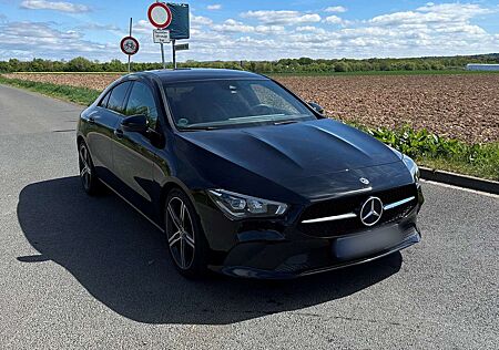 Mercedes-Benz CLA 180 7G-DCT Progressive