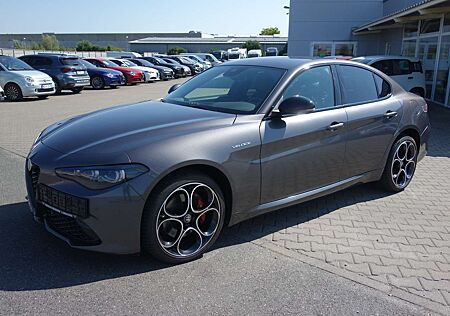 Alfa Romeo Giulia Veloce Q4 * Technologie/Premiumpaket/ACC/DAB/NAV*