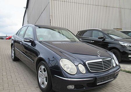 Mercedes-Benz E 240 - Klima-Navi-SHZ-PDC-Alu-Inspektion Neu