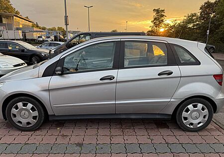 Mercedes-Benz B 200 B200 7gang Automatik