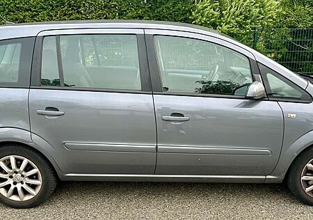 Opel Zafira 1.9 CDTI Automatik Edition