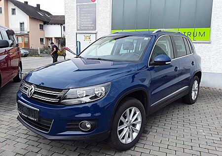 VW Tiguan Volkswagen Sport*R-Line*Voll-Leder*gepflegt*SHZ*AHK*8-f ber.