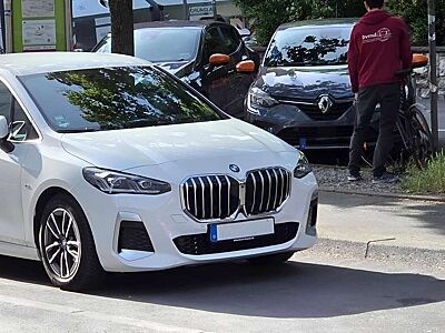 BMW 218 218d Active Tourer M Sport Aut. "Matrix LED", Adaptives Fahrwerk