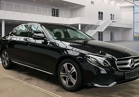 Mercedes-Benz E 200 Avantgarde Lim. LED Kamera
