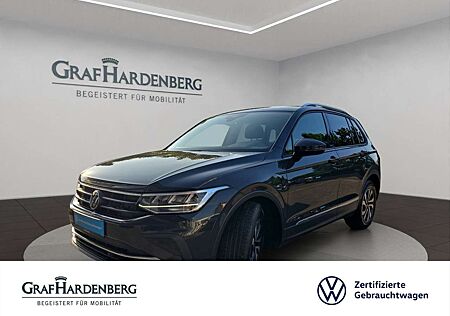 VW Tiguan Volkswagen Active 1.5 TSI DSG Navi AHK LED