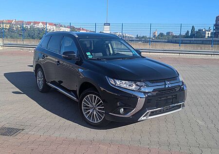 Mitsubishi Outlander 2.4 4WD Plug-In Hybrid Spirit