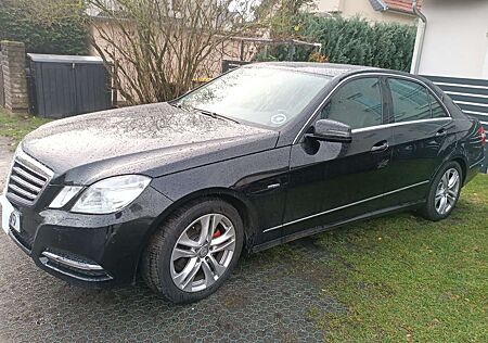 Mercedes-Benz E 200 NGT BlueEFFICIENCY Automatik Avantgarde