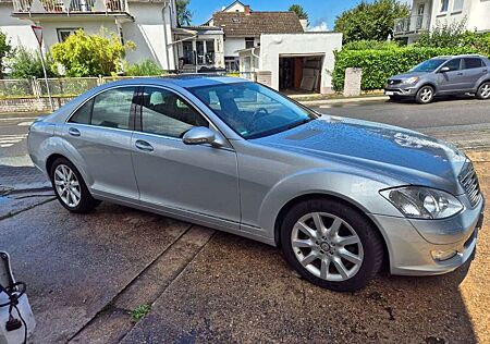 Mercedes-Benz S 320 Diesel CDI 7G-TRONIC 2 Hand AHK Schiebedach Navi